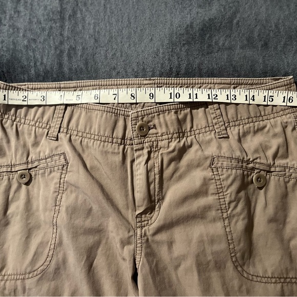 GAP Cargos pants/capri wide/straight leg Size 10 - Picture 6 of 8
